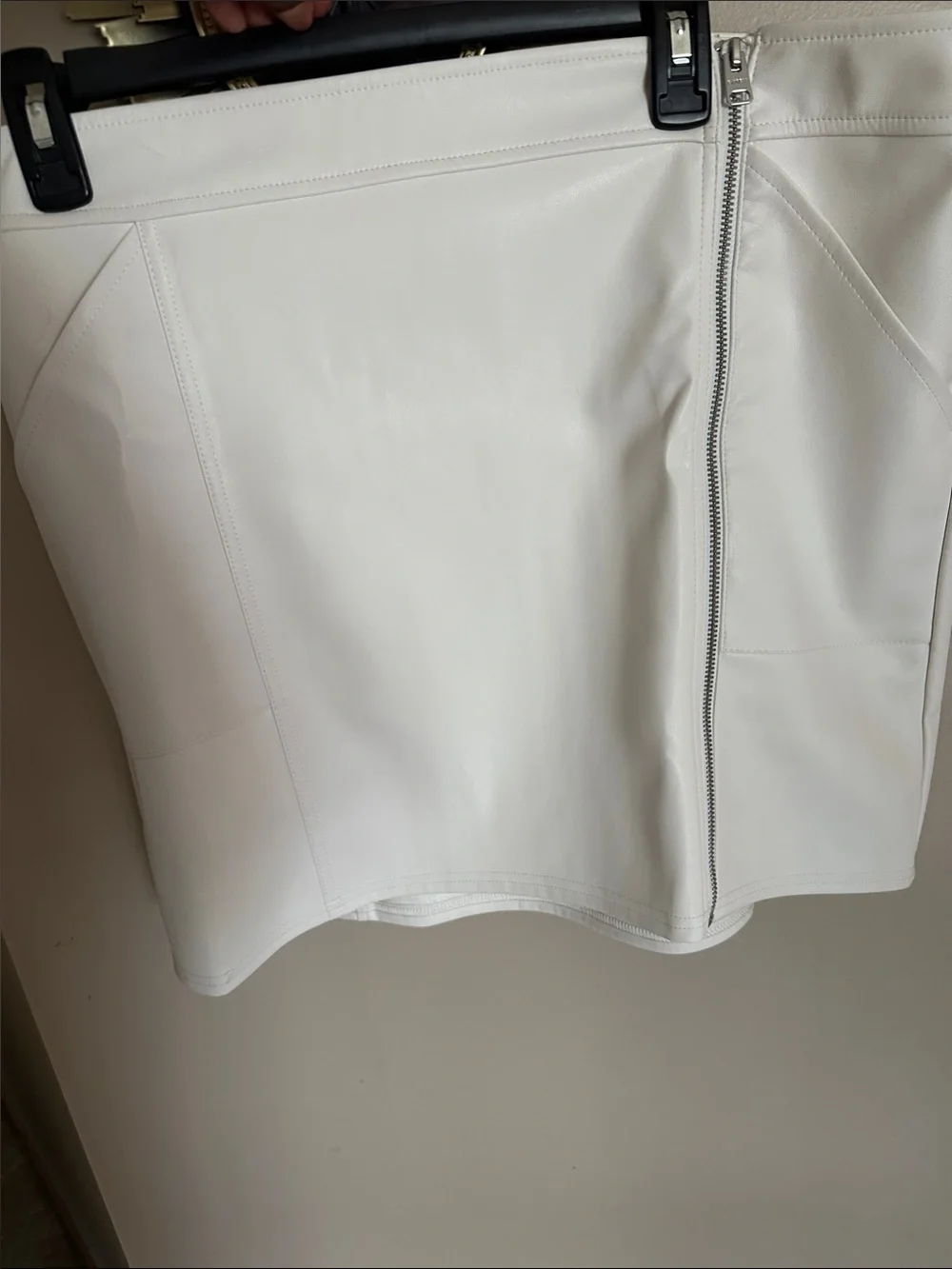 Express Women’s White Faux Leather Asymmetrical Zip Skirt NWT- Size 14